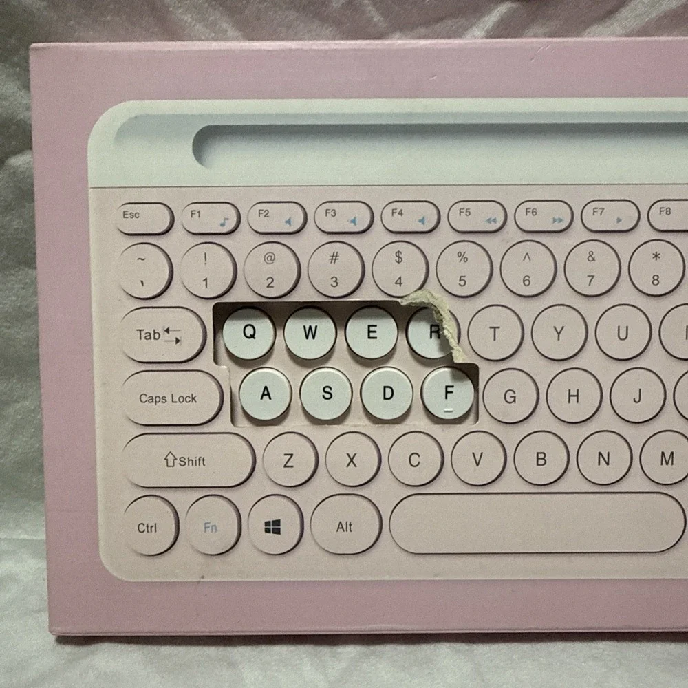 Tech Rebellion Apple/Windows 2.4GHz Wireless Desktop Keyboard From USA Pink